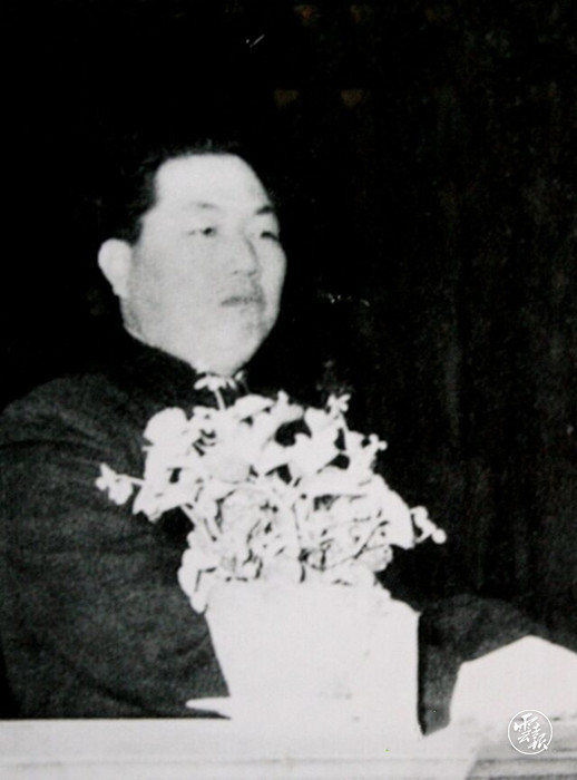 张钧在盟誓大会上讲话_副本.jpg