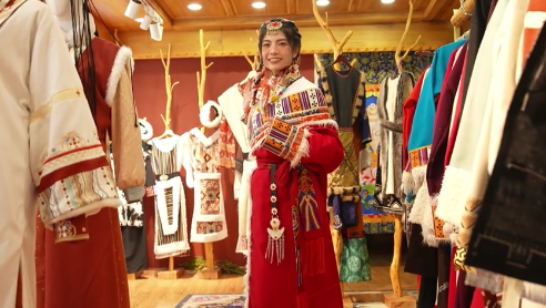 ရှန်ဂရီလာဒေသမှာ အကနဲ့ ချစ်မိတ်ဆွေတို့အားလုံးအတွက် ကျန်းမာချမ်းသာပါစေလို့ ဆုတောင်းလိုက်ပါတယ်ရှင်