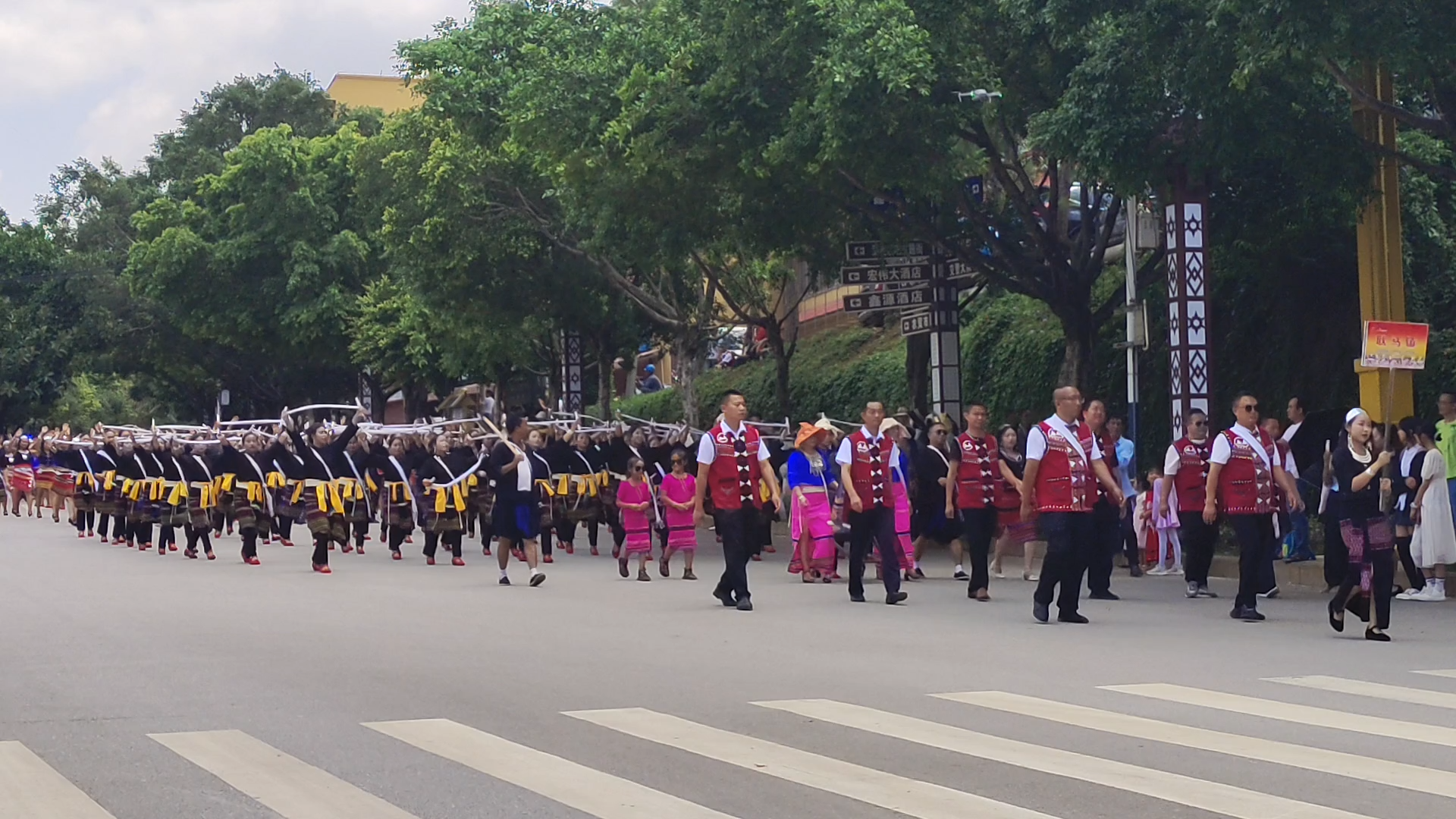 ၂၀၂၃ ခုနှစ်ကိန်မာခရိုင်​၏ စပါးပျိုးပင်ပွဲကျင်းပနေ ၀လူမျိုးအဖွဲ့ ကပြနေ။